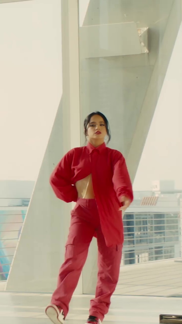 Becky G.