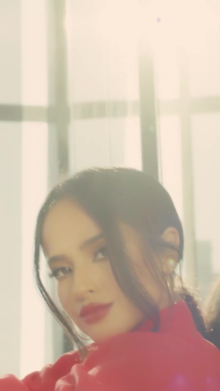 Becky G.