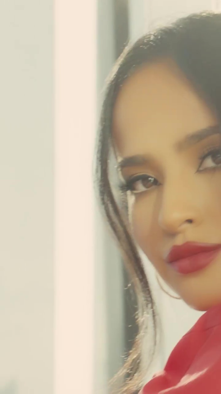 Becky G.