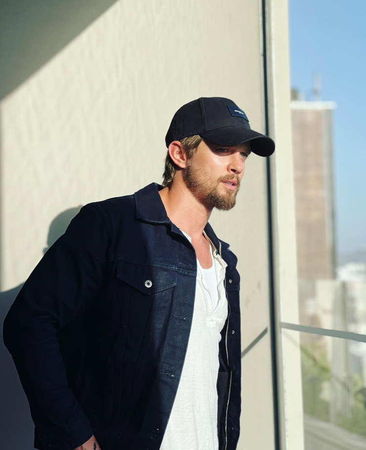 Drew Van Acker