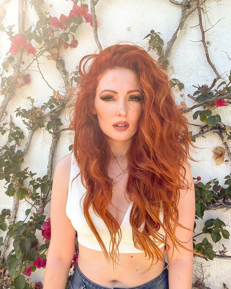 Nicole Simone