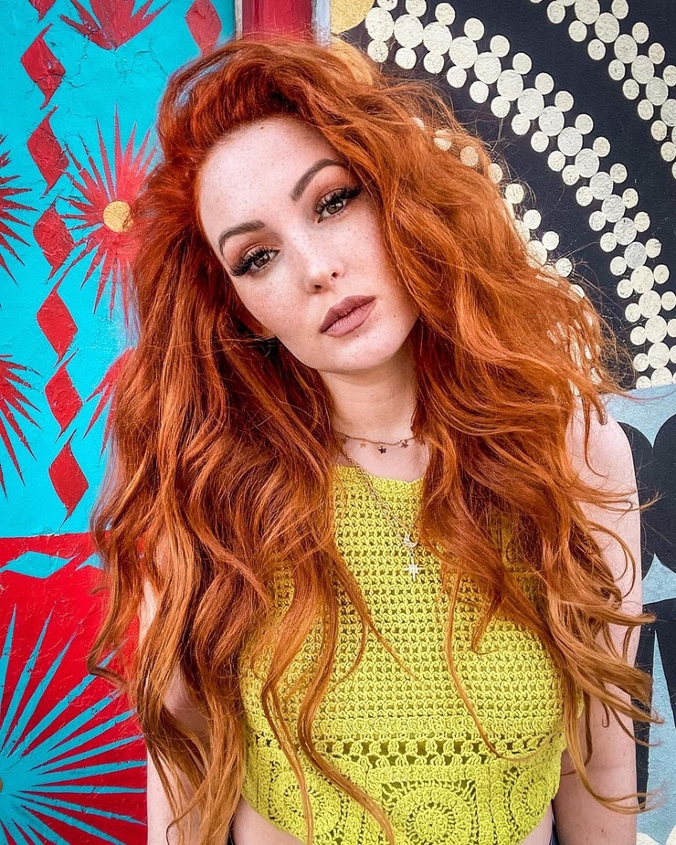 Nicole Simone