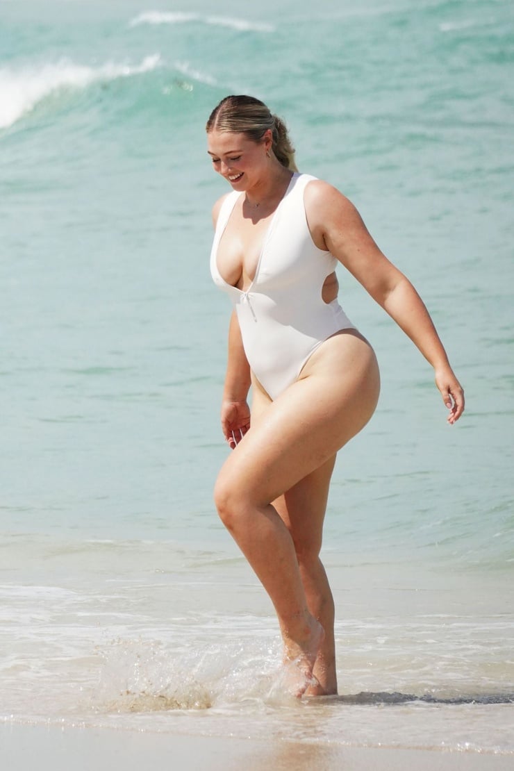 Iskra Lawrence