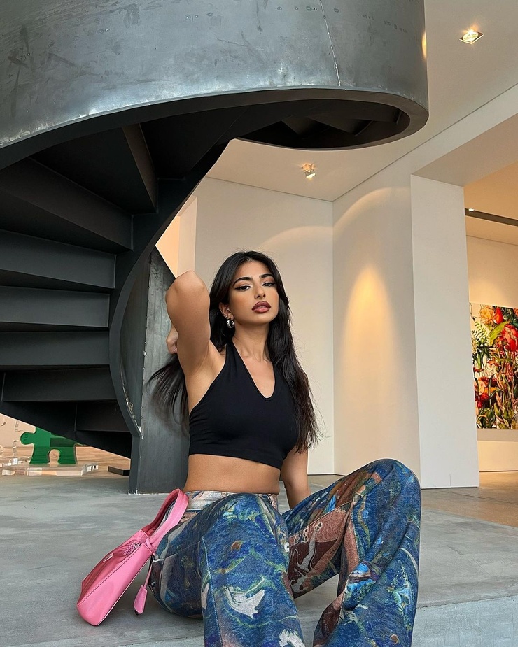 Iffat Marashi