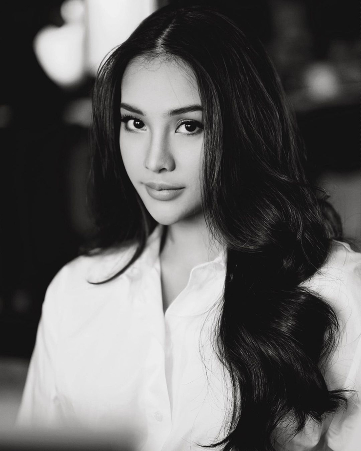 Anya Geraldine Anya Geraldine