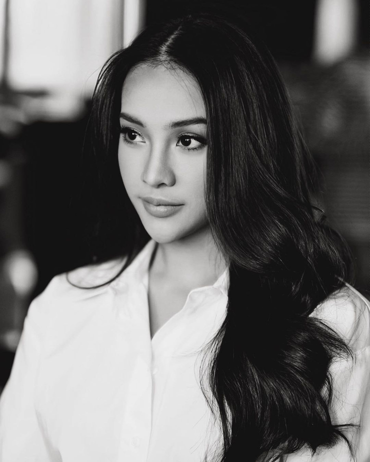 Anya Geraldine Anya Geraldine
