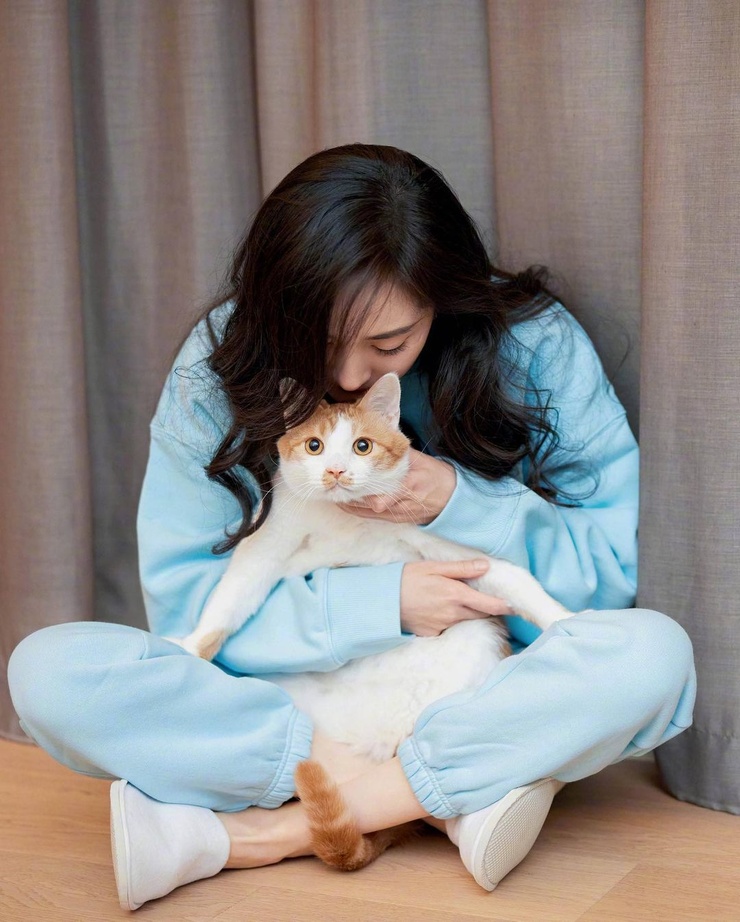 Mi Yang Mi Yang