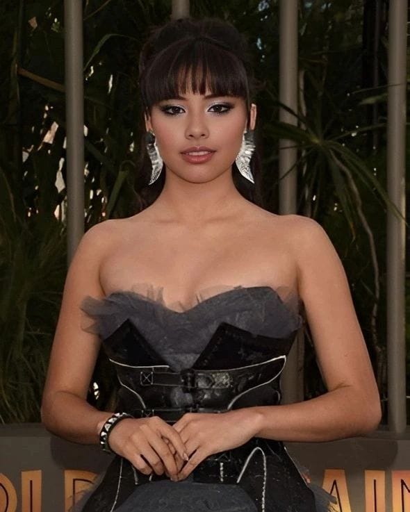 Xochitl Gomez