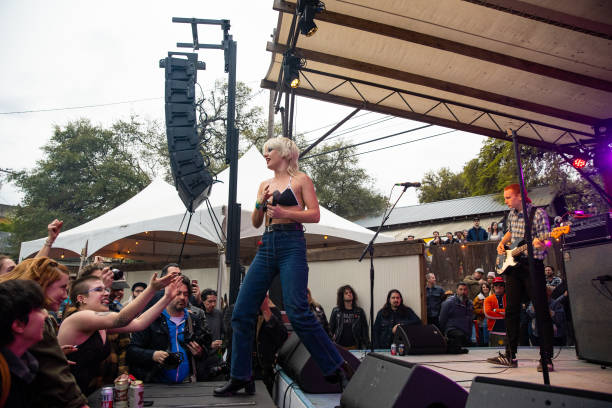 Amyl and the Sniffers