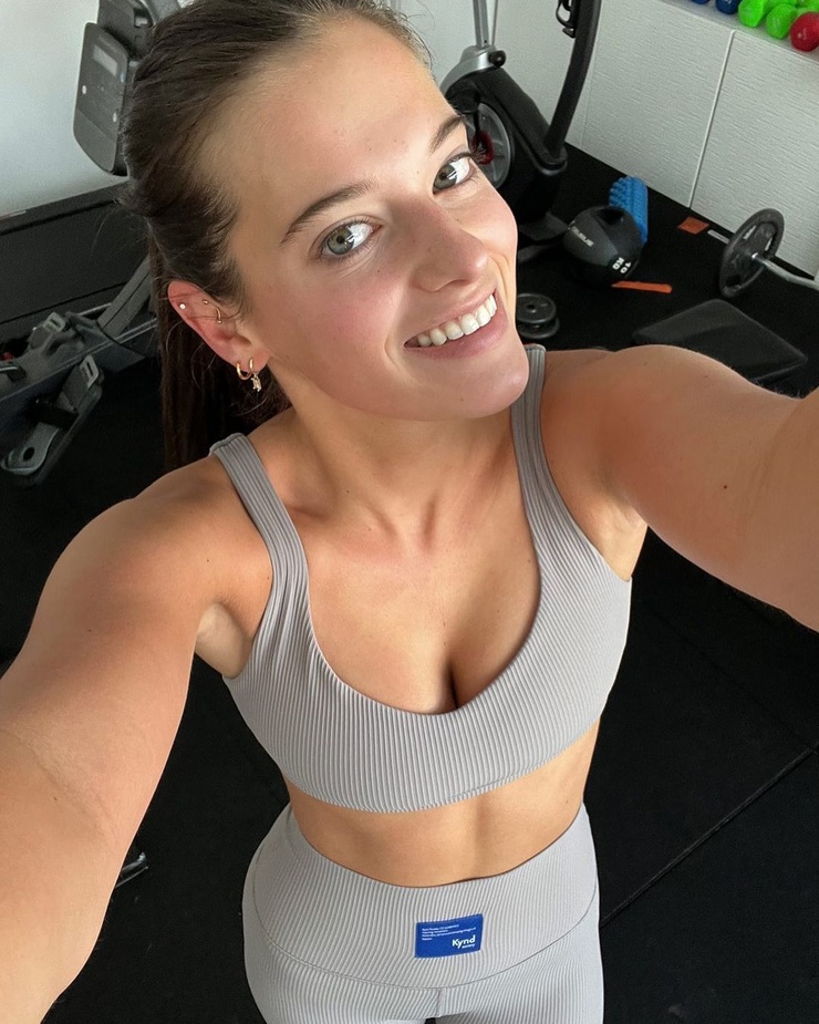 taya brooks