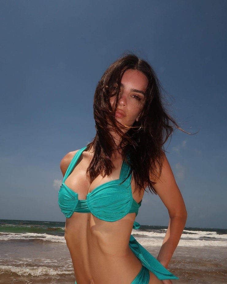 Emily Ratajkowski