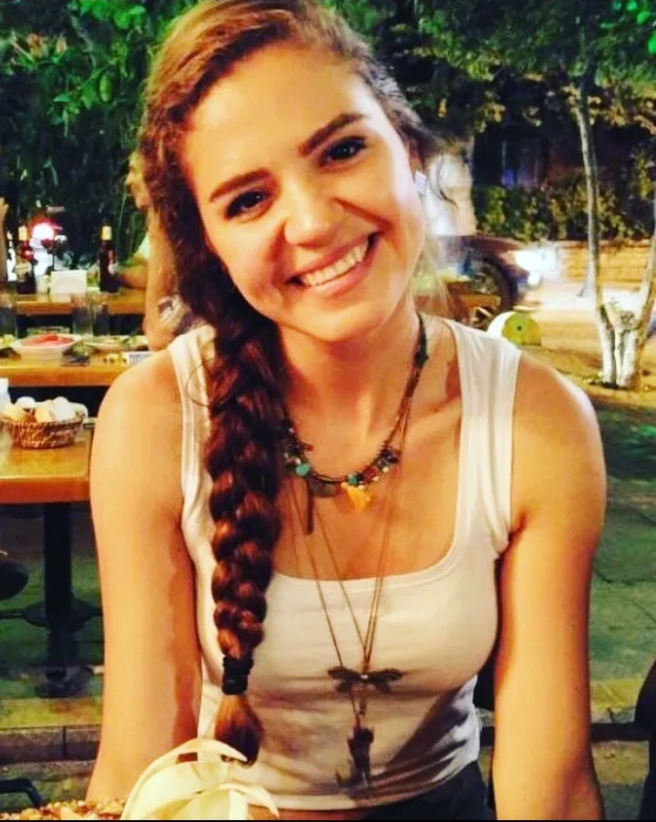 Irmak Örnek