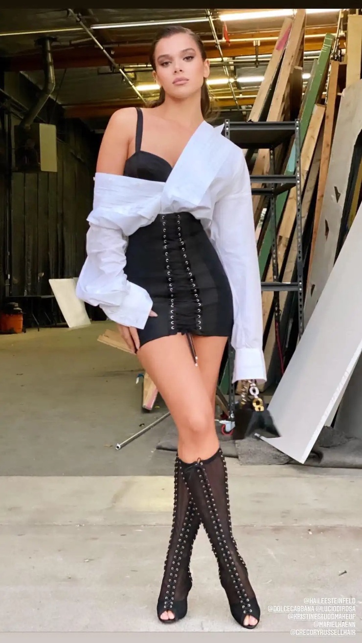 Hailee Steinfeld Hailee Steinfeld