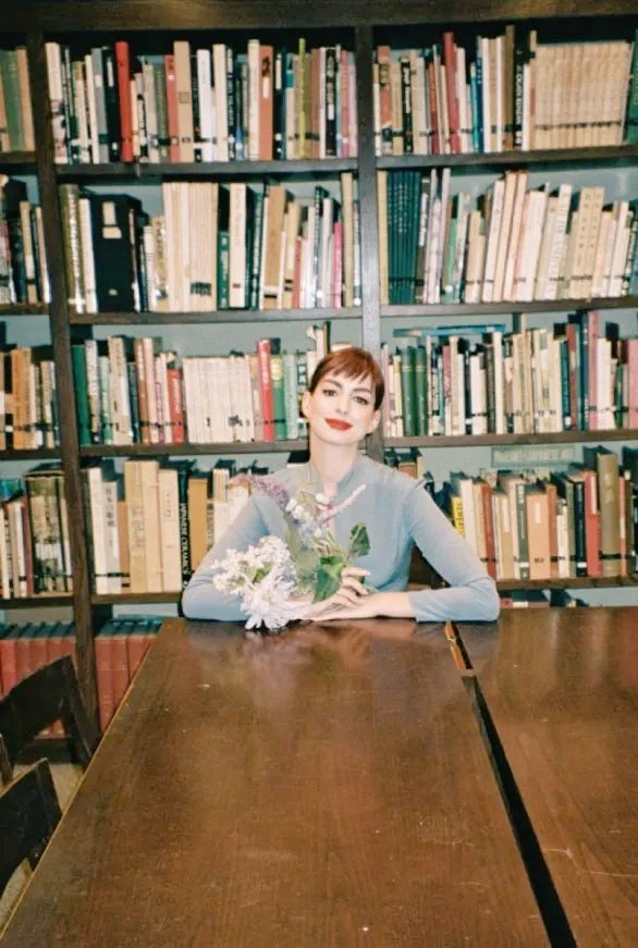 Anne Hathaway Anne Hathaway