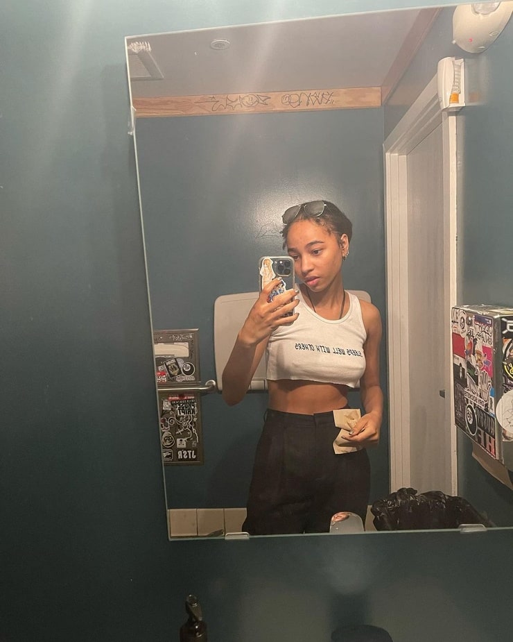 Picture of Tayler Buck