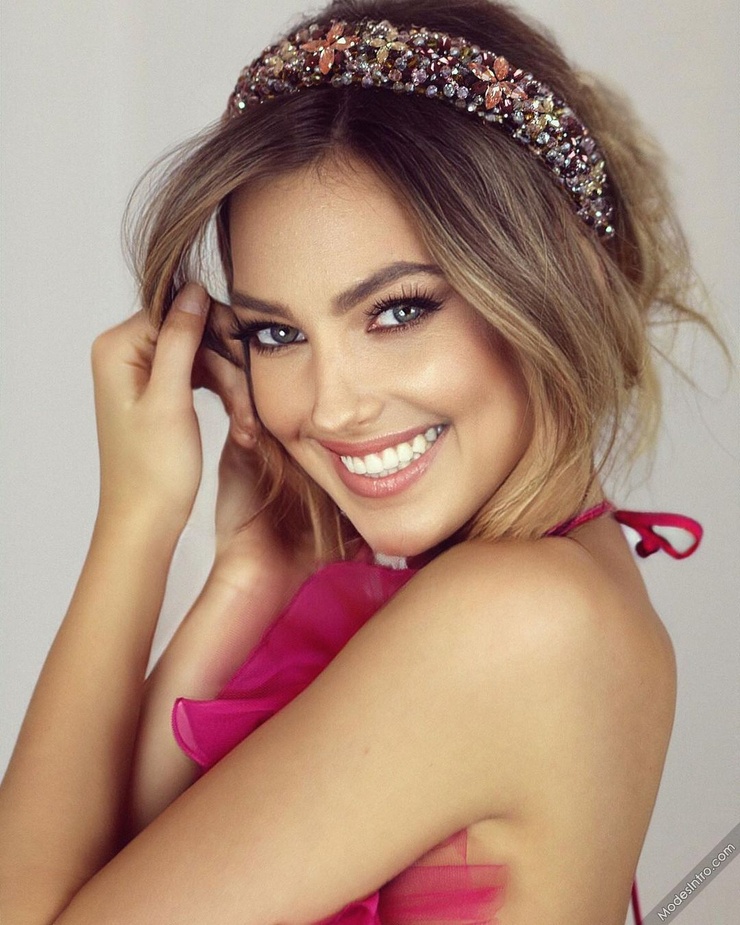 Klaudia Wonatowska Klaudia Wonatowska