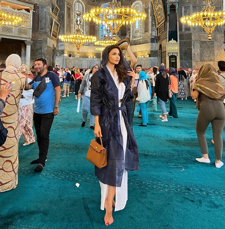 Alena Khovrina Alena Khovrina