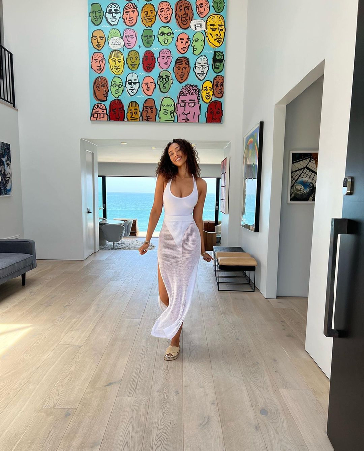 Bella Harris