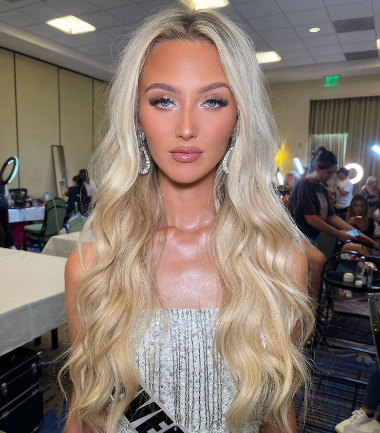 Scarlett Barnett