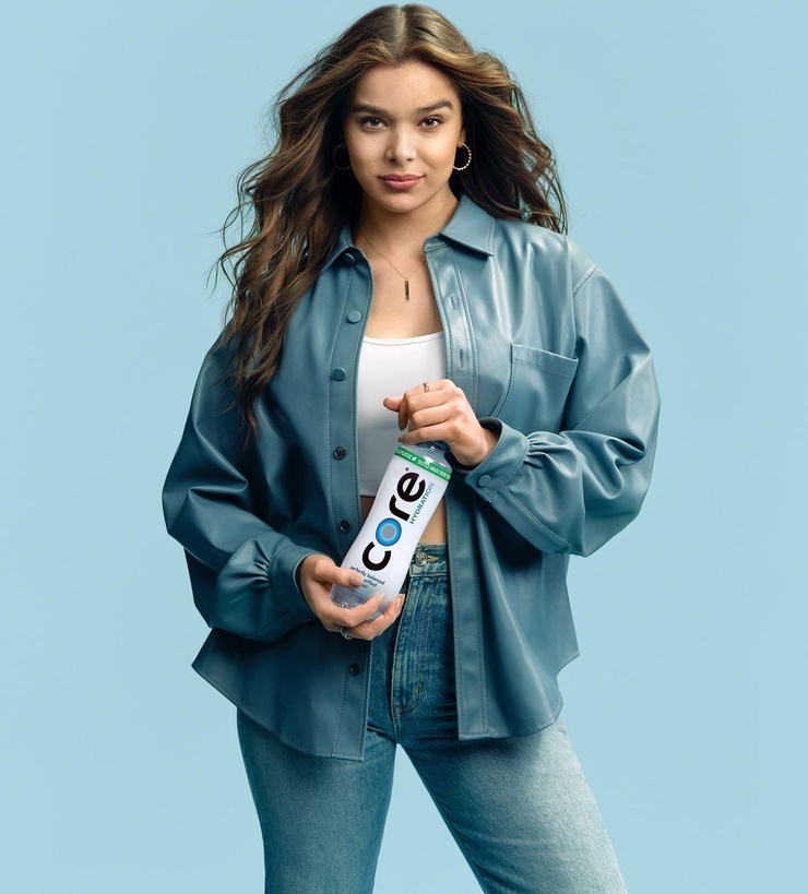 Hailee Steinfeld