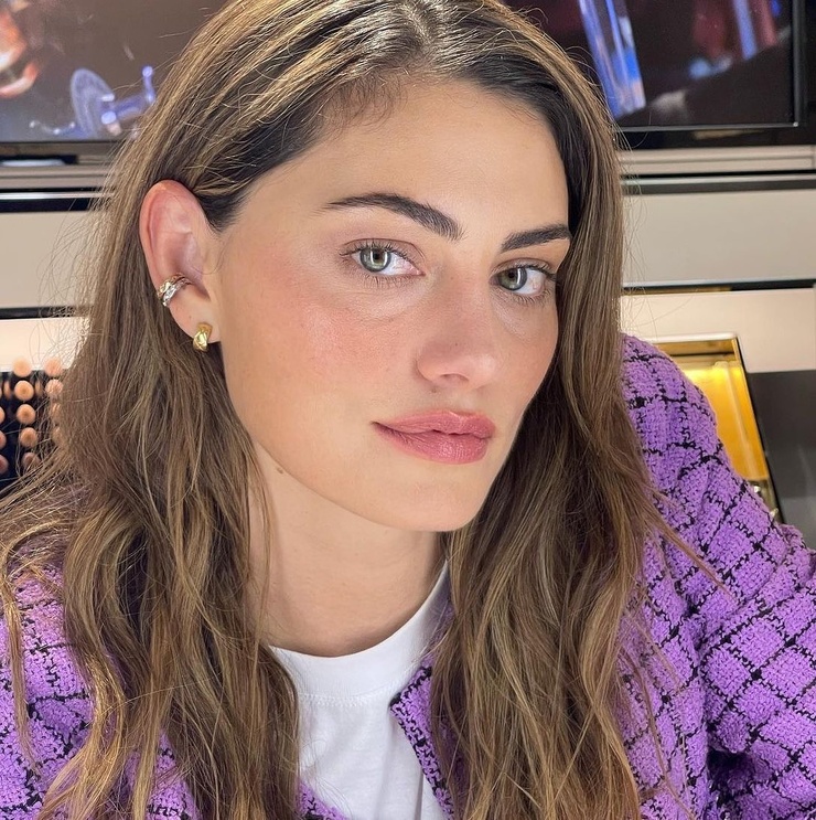 Phoebe Tonkin