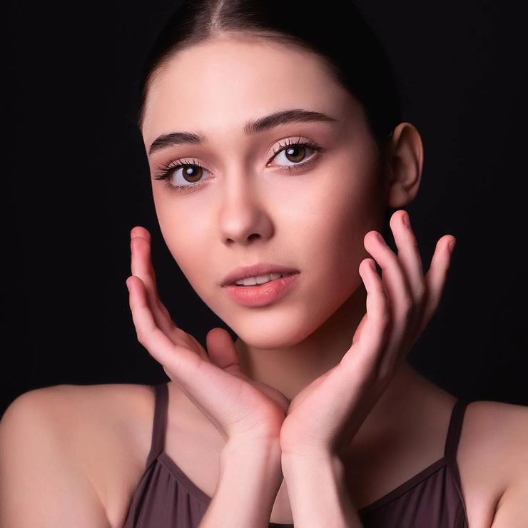 Veronika Khlopetska Veronika Khlopetska