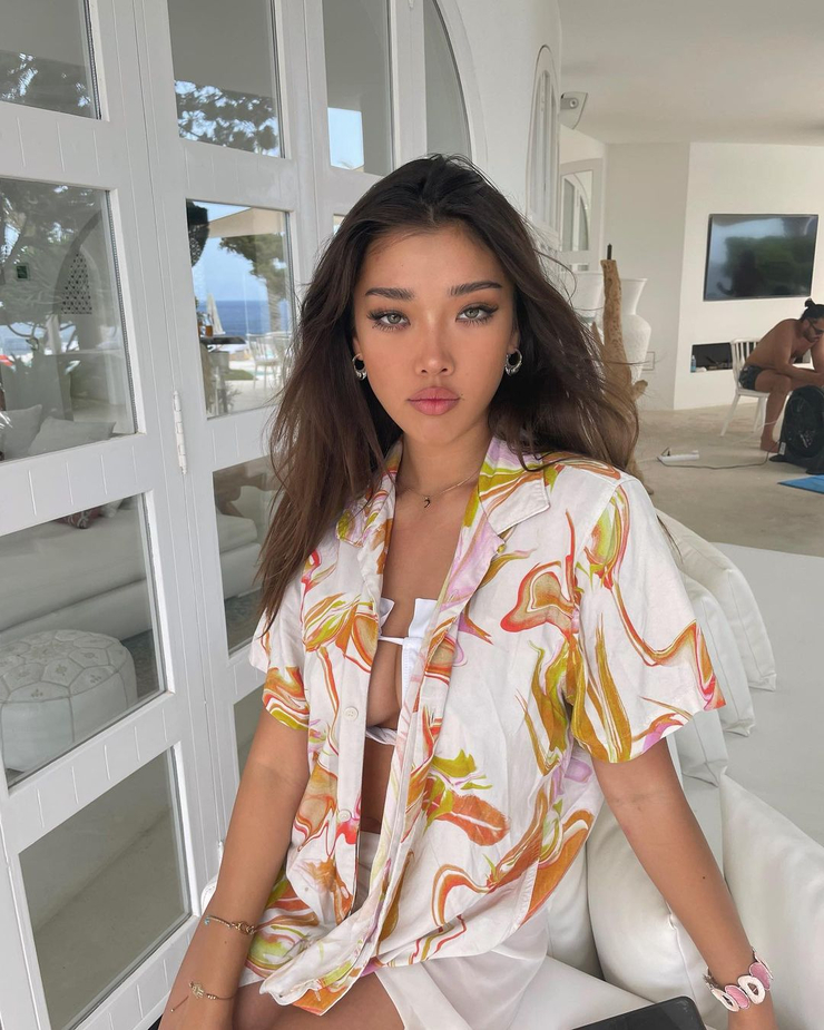 Image of Cameron Valentina