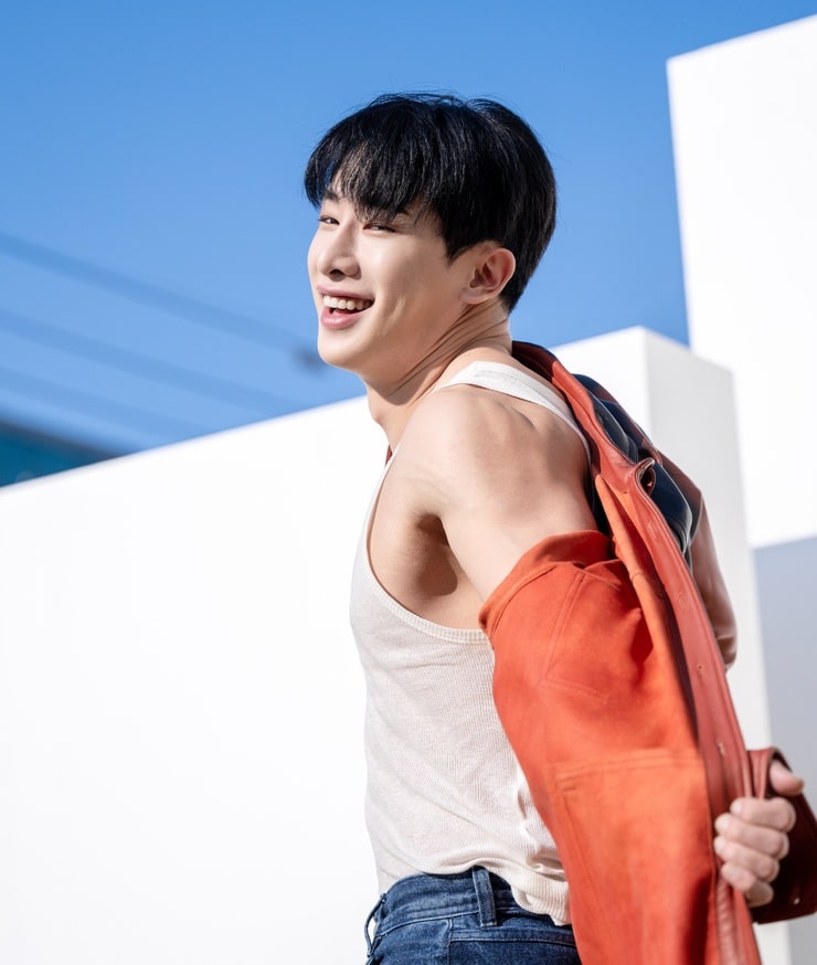 Wonho (MONSTA X)