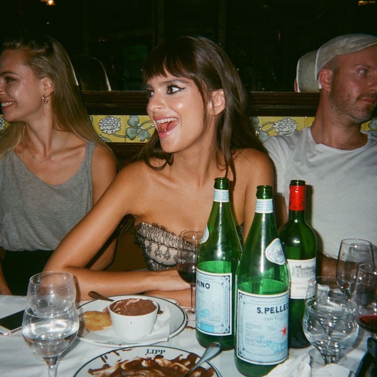 Emily Ratajkowski