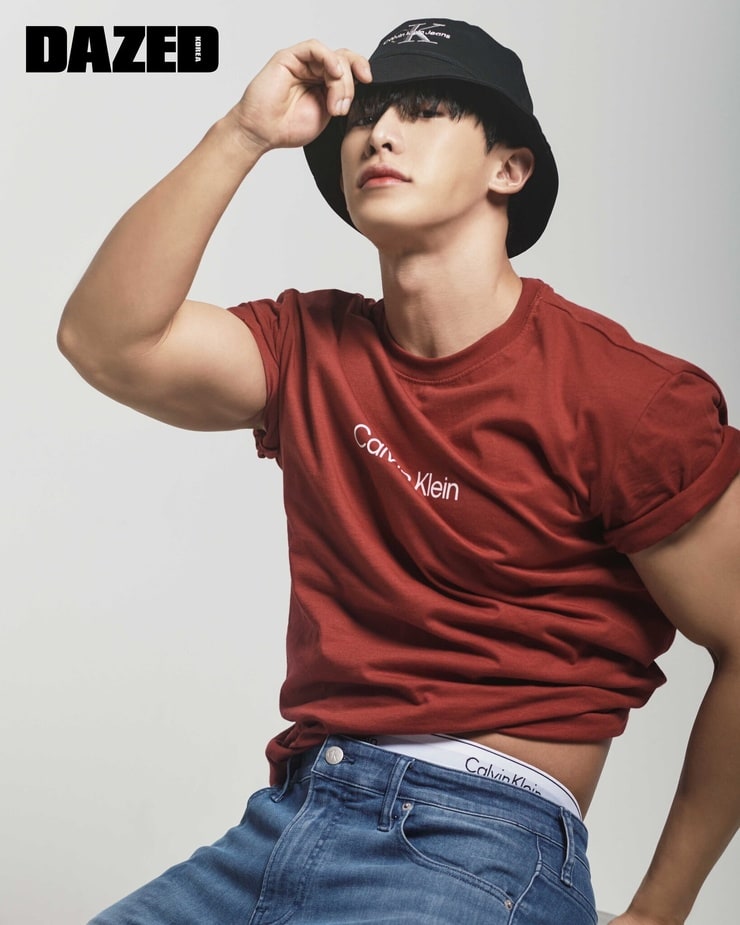 Wonho (MONSTA X)