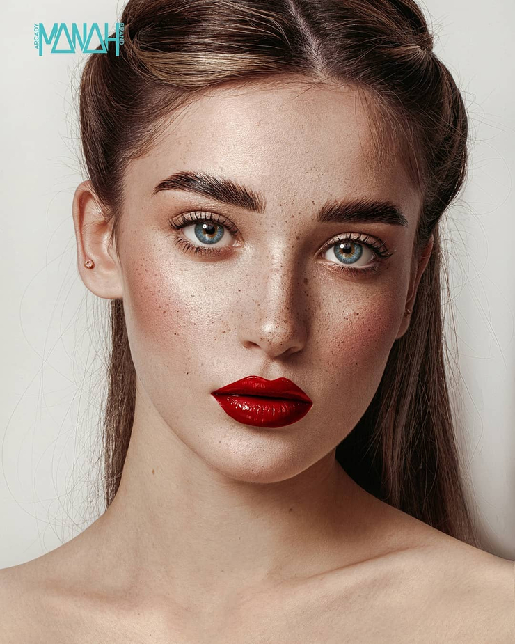 Elena Muntean Elena Muntean