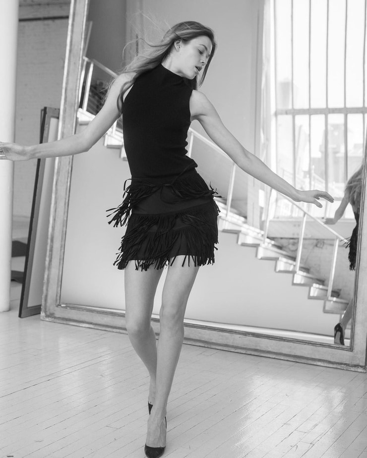 Victoria Lee Victoria Lee