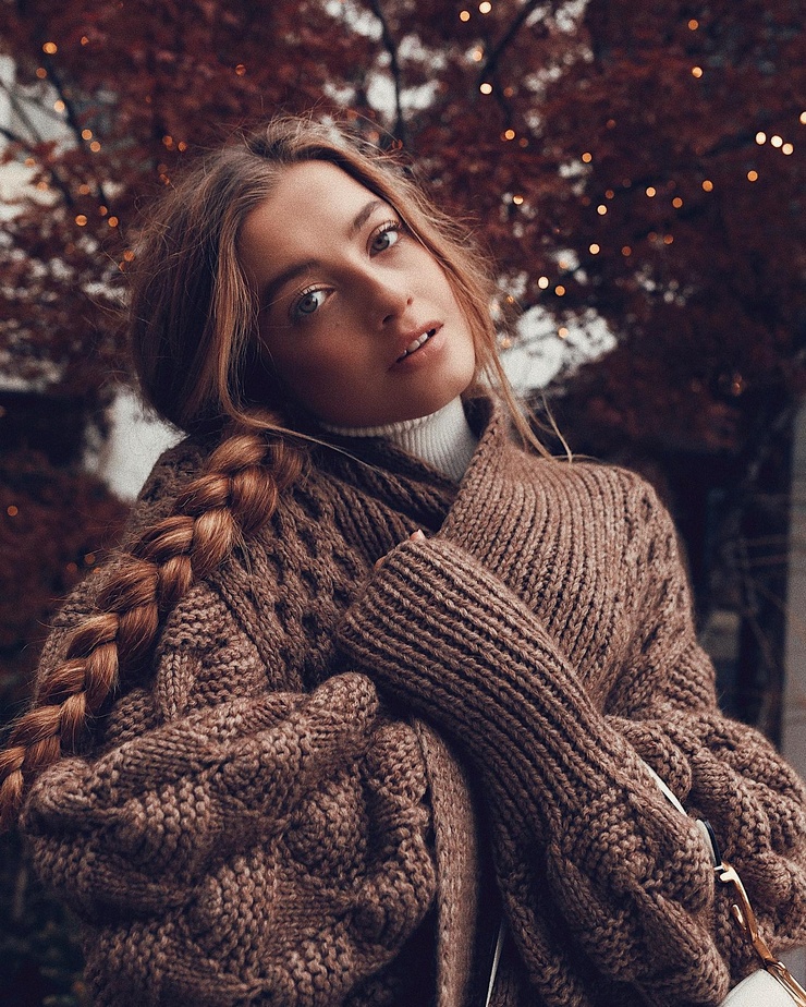 Zoë Pastelle Holthuizen