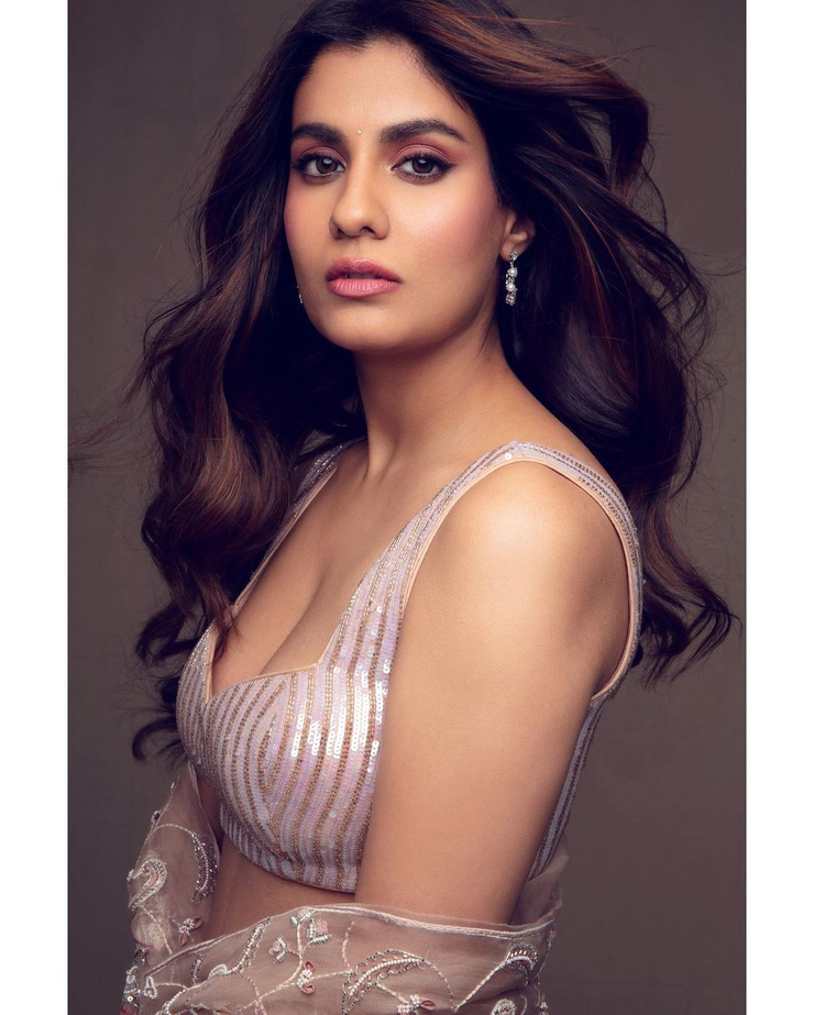 Shreya Dhanwanthary