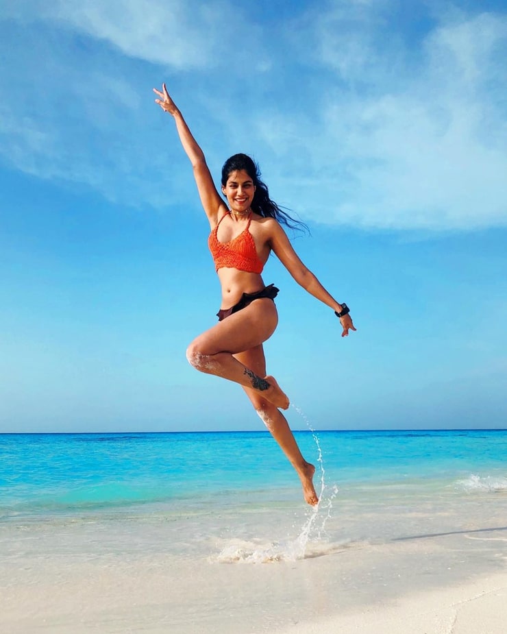 Shreya Dhanwanthary Shreya Dhanwanthary