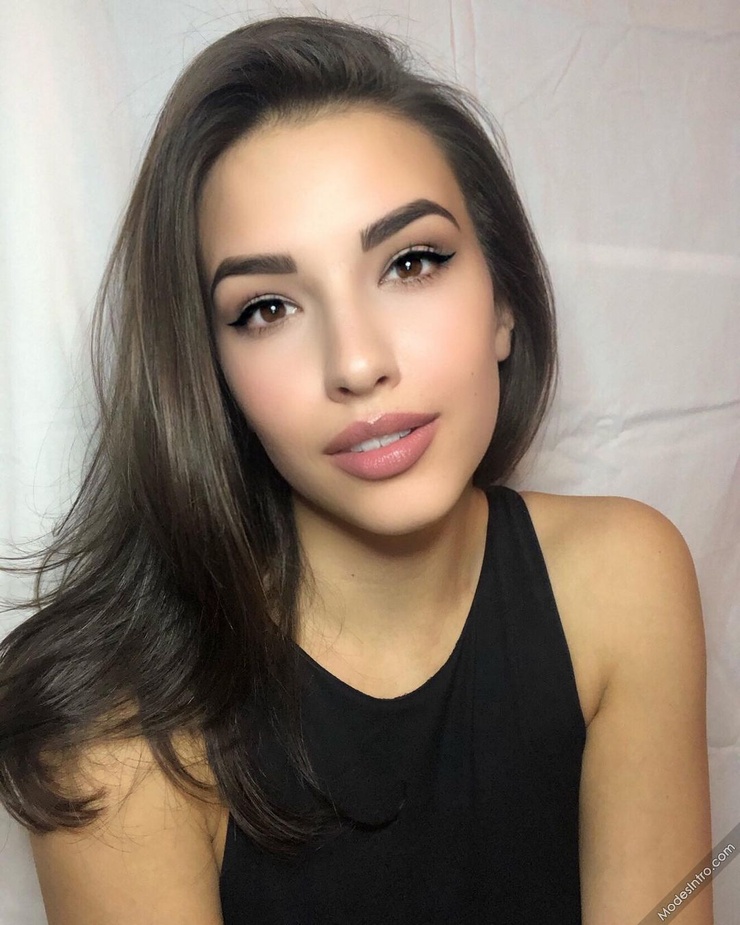 Elena Carlucci Elena Carlucci