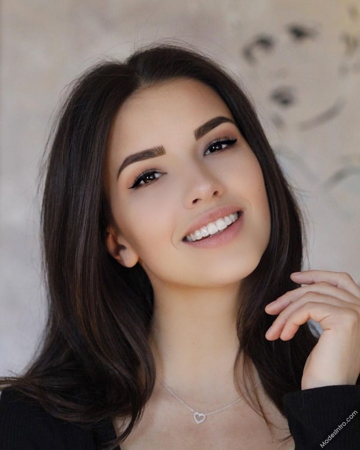 Elena Carlucci Elena Carlucci