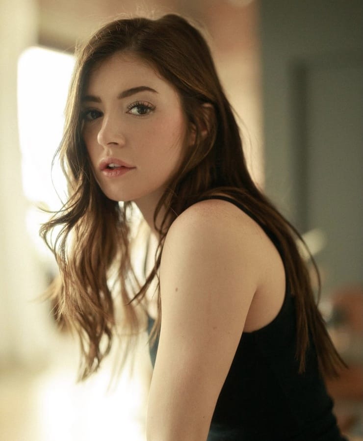 Chrissy Costanza Chrissy Costanza