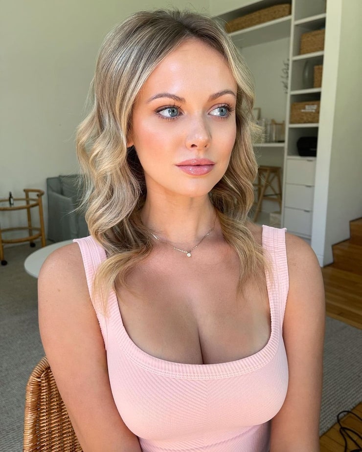 Picture of Meghan Roberts.