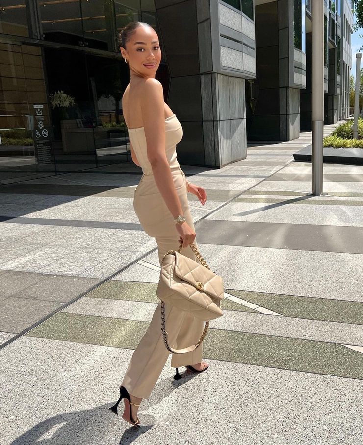 Bella Harris