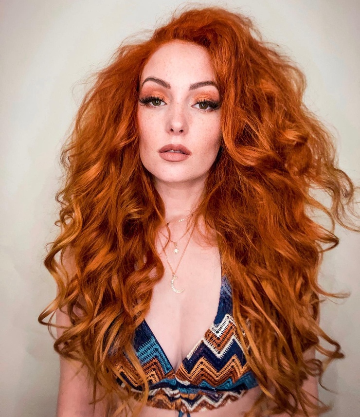 Nicole Simone