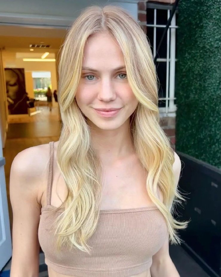 Scarlett Leithold Scarlett Leithold