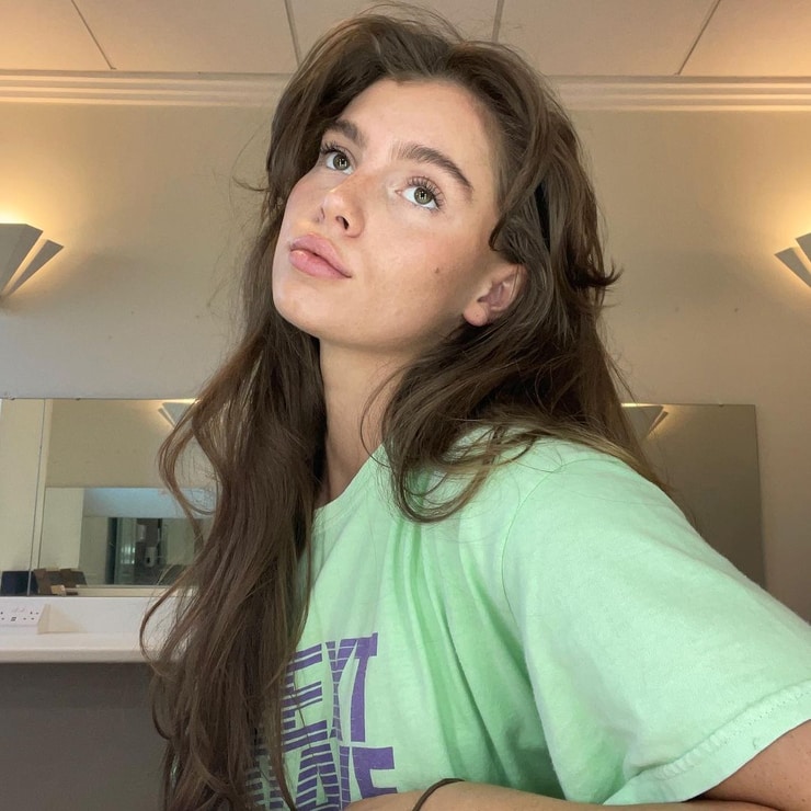 Joelle Rae