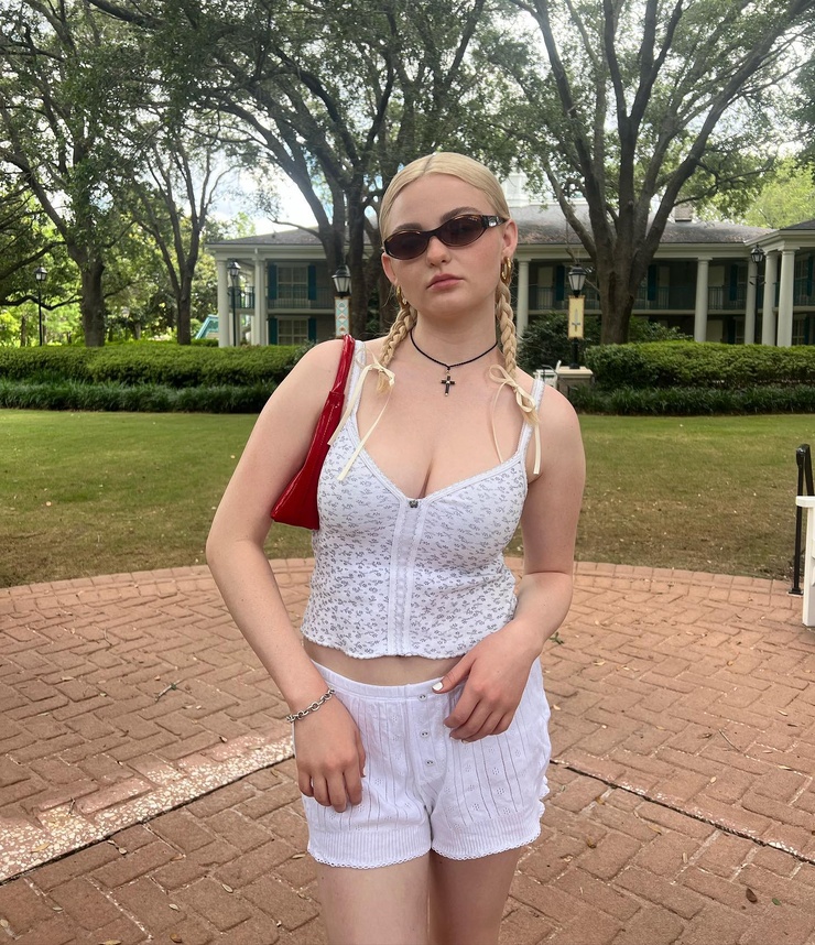 Morgan Lily