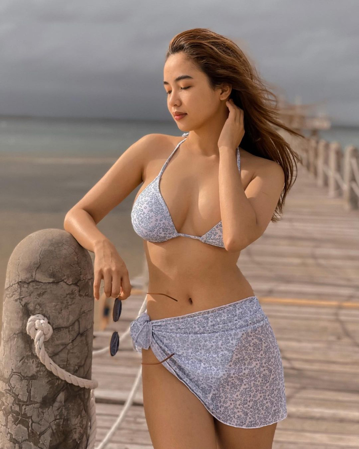 Francine Esclanda Francine Esclanda