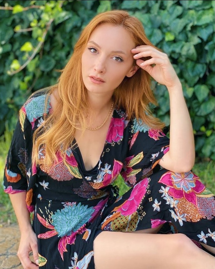 Basak Gümülcinelioglu Basak Gümülcinelioglu