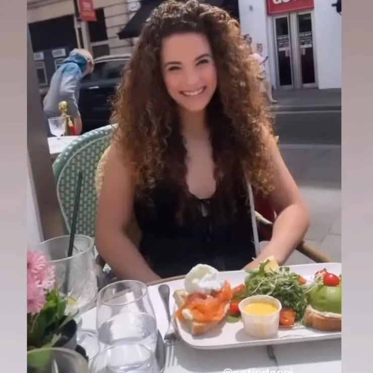 Sofie Dossi