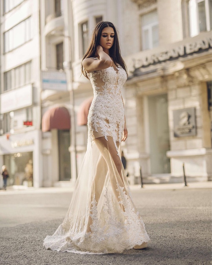 Ela Yörüklü