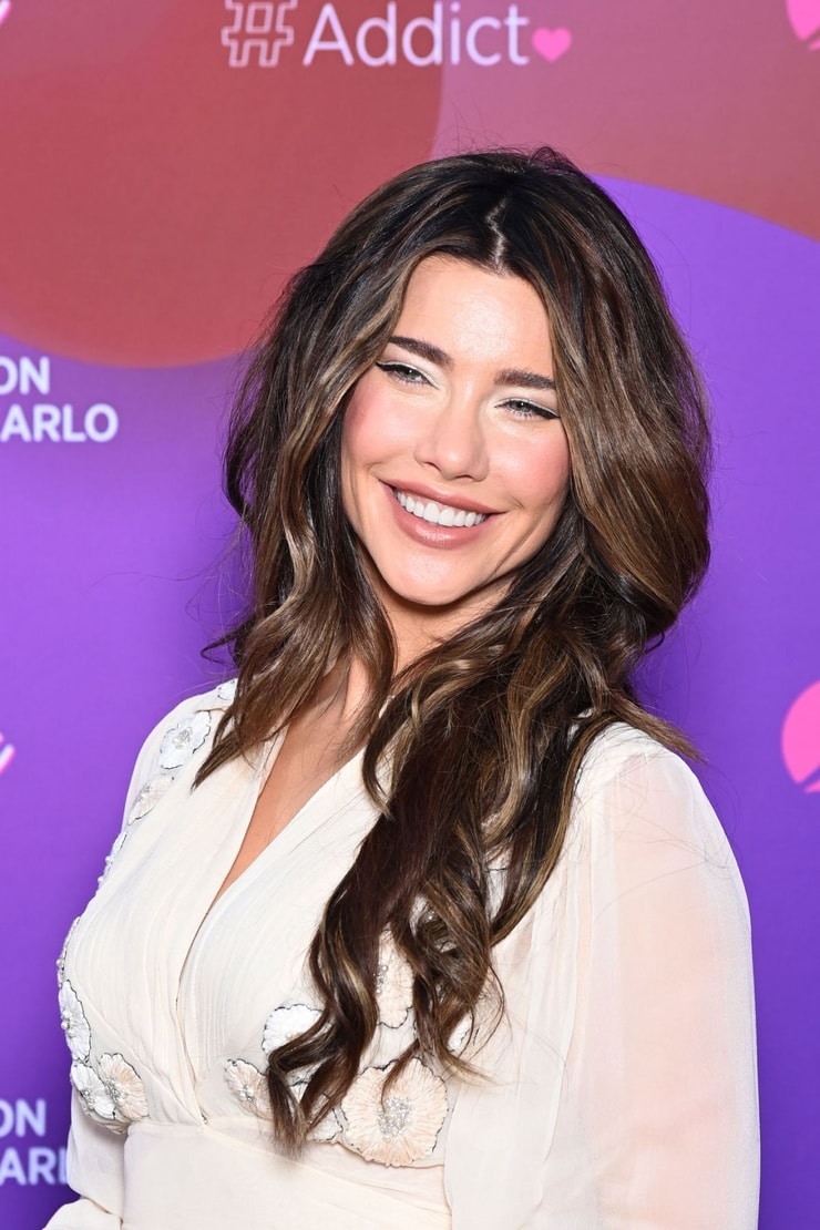 Picture Of Jacqueline Macinnes Wood