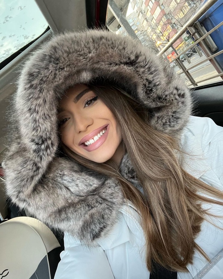 Alice Stroescu